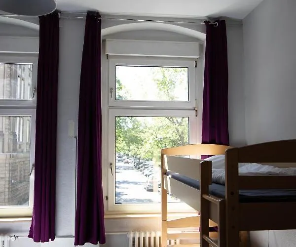 Happy فندق برلين