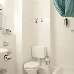 Hotel Happy 2*